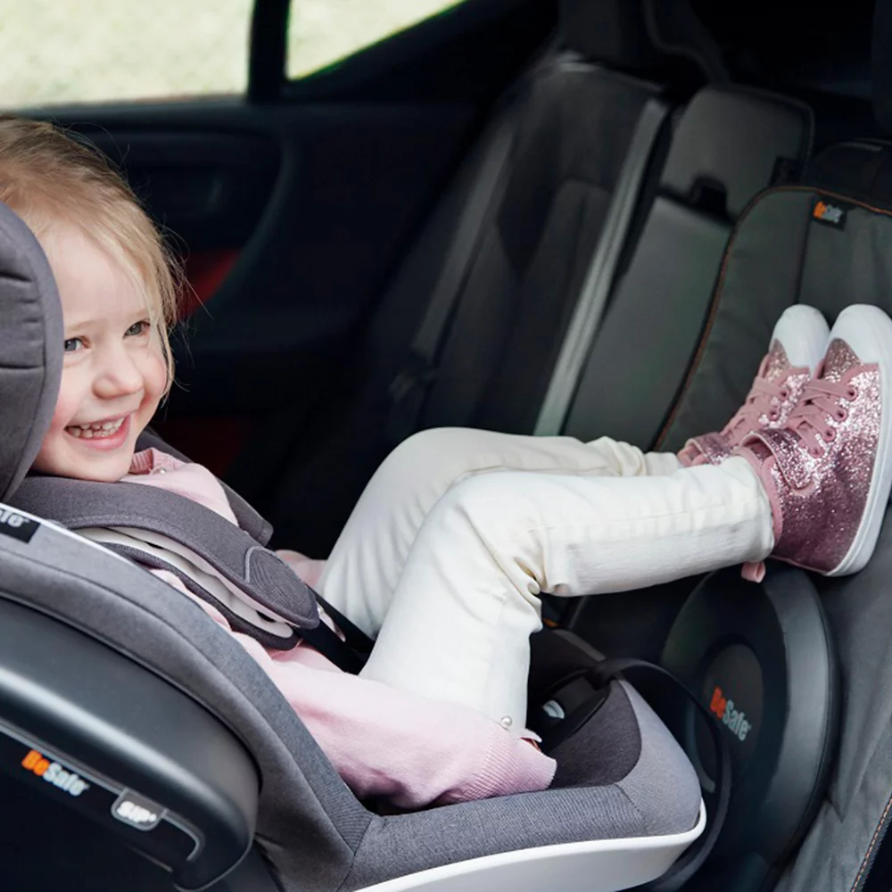 Protecție banchetă pentru scaun auto copii BeSafe